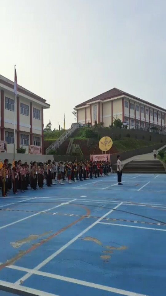 Instagram post from smpitassyifajlc2. This post is in position 10.