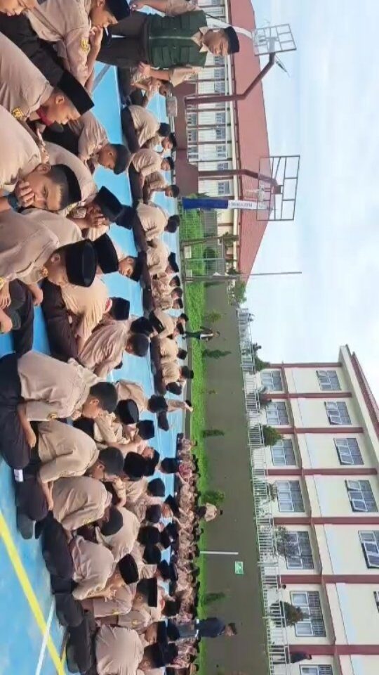 Instagram post from smpitassyifajlc2. This post is in position 0.