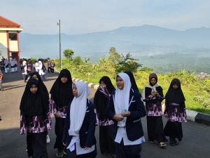 Jalin Silaturahmi dan Cari Inspirasi, SDIT Insan Mandiri Banjarnegara Gelar Kunjungan Edukatif ke SMPIT As-Syifa Jalancagak 2 3 20260615 075051