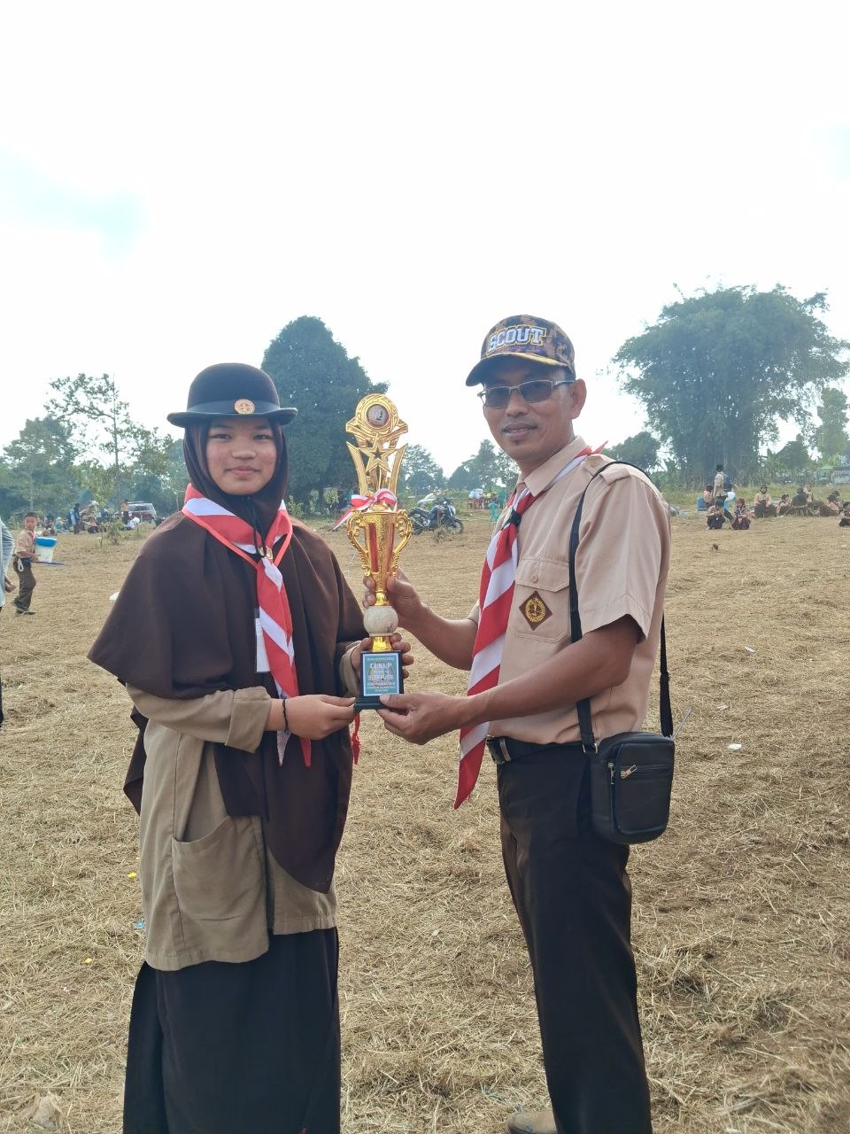 Dewan Penggalang SMPIT As-Syifa Jalancagak 2 Raih Juara Umum 3 di Kemah Kwaran Jalancagak 5 2 1