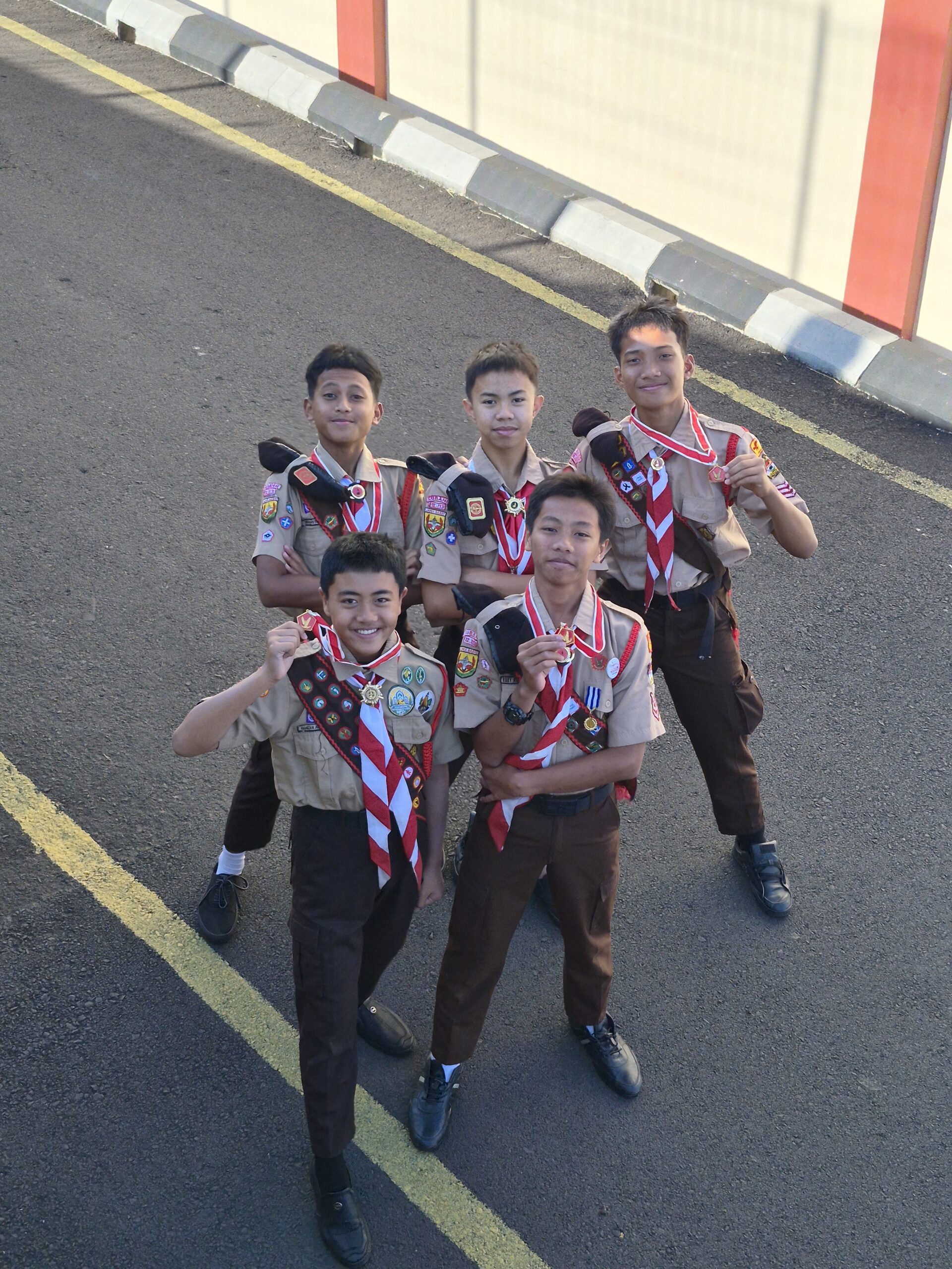 30 Murid SMPIT As-Syifa Boarding School Jalancagak 2 Resmi Dilantik sebagai Pramuka Garuda 8 2 3 scaled