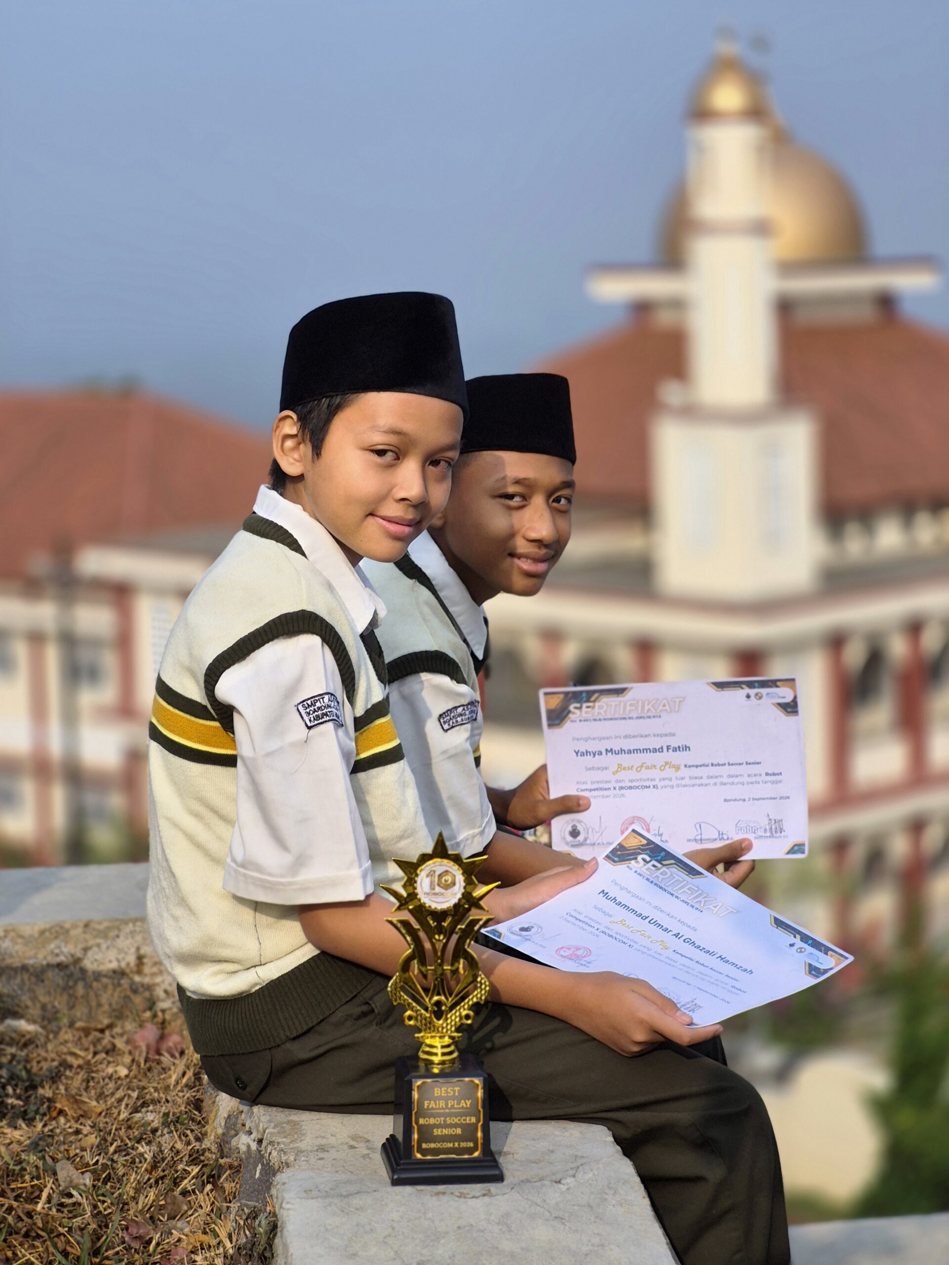 SMPIT As-Syifa Jalancagak 2 Raih Juara 3 dan Penghargaan di Kompetisi ROBOCOM X 3 20260909 073436 scaled