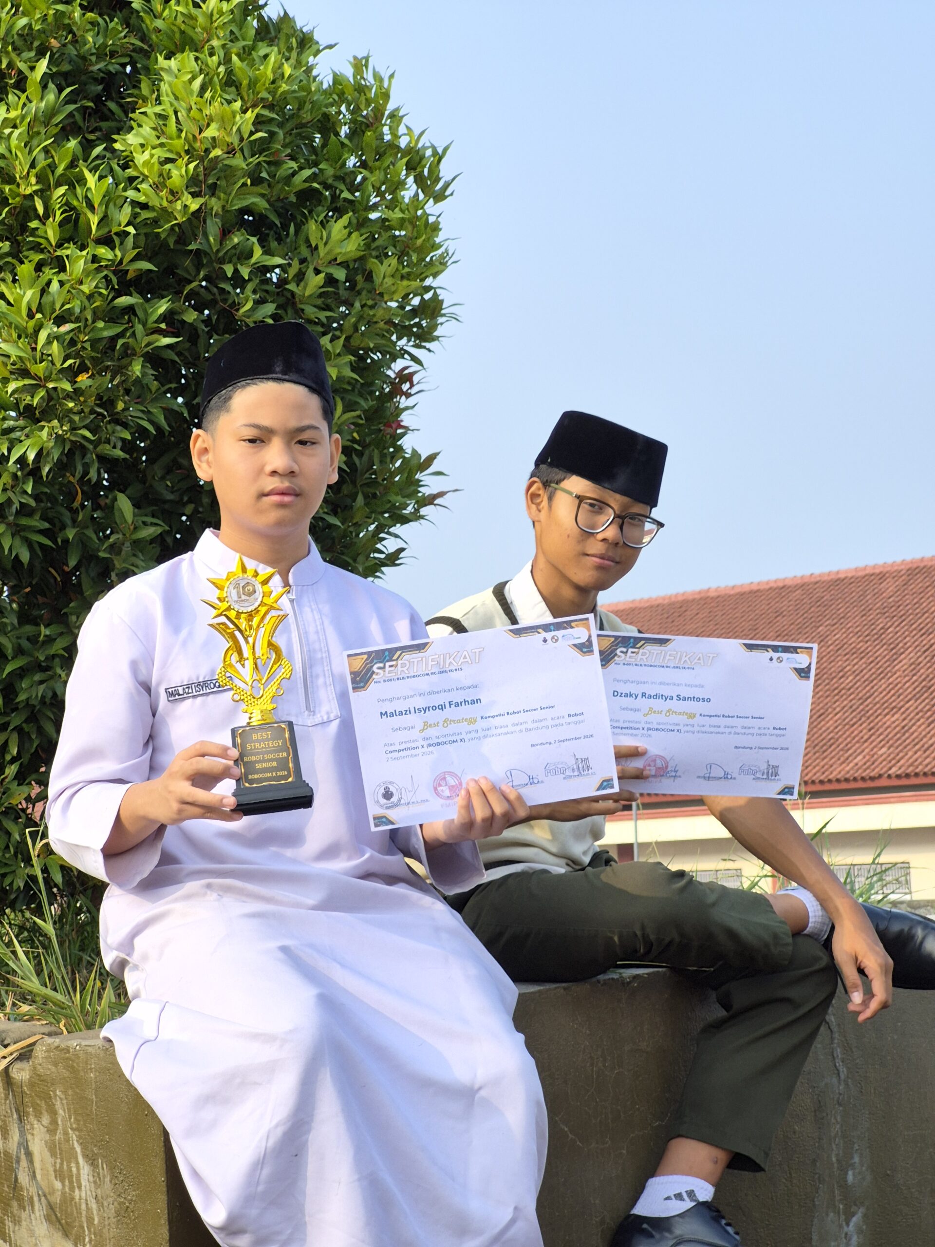SMPIT As-Syifa Jalancagak 2 Raih Juara 3 dan Penghargaan di Kompetisi ROBOCOM X 2 20260909 073955 scaled
