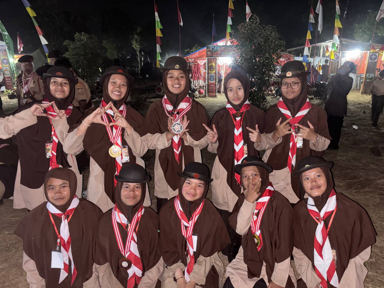 Dewan Penggalang SMPIT As-Syifa Jalancagak 2 Raih Juara Umum 3 di Kemah Kwaran Jalancagak 4 3 1