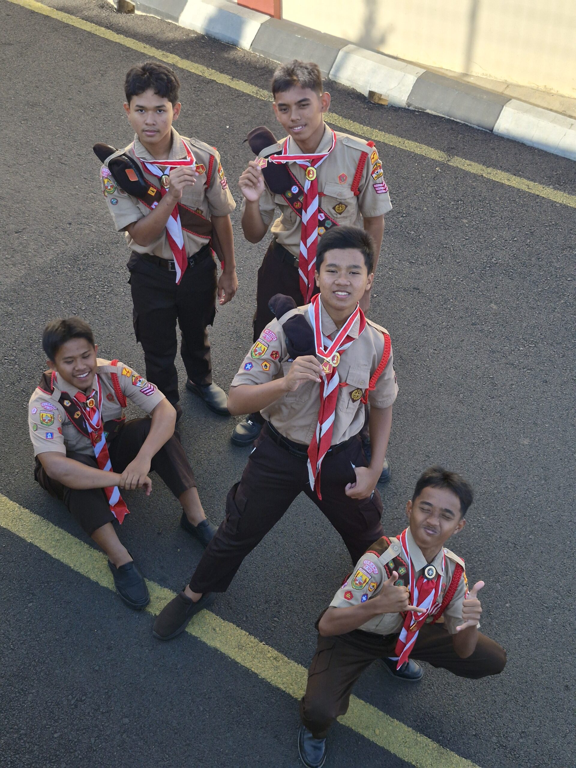 30 Murid SMPIT As-Syifa Boarding School Jalancagak 2 Resmi Dilantik sebagai Pramuka Garuda 6 4 3 scaled