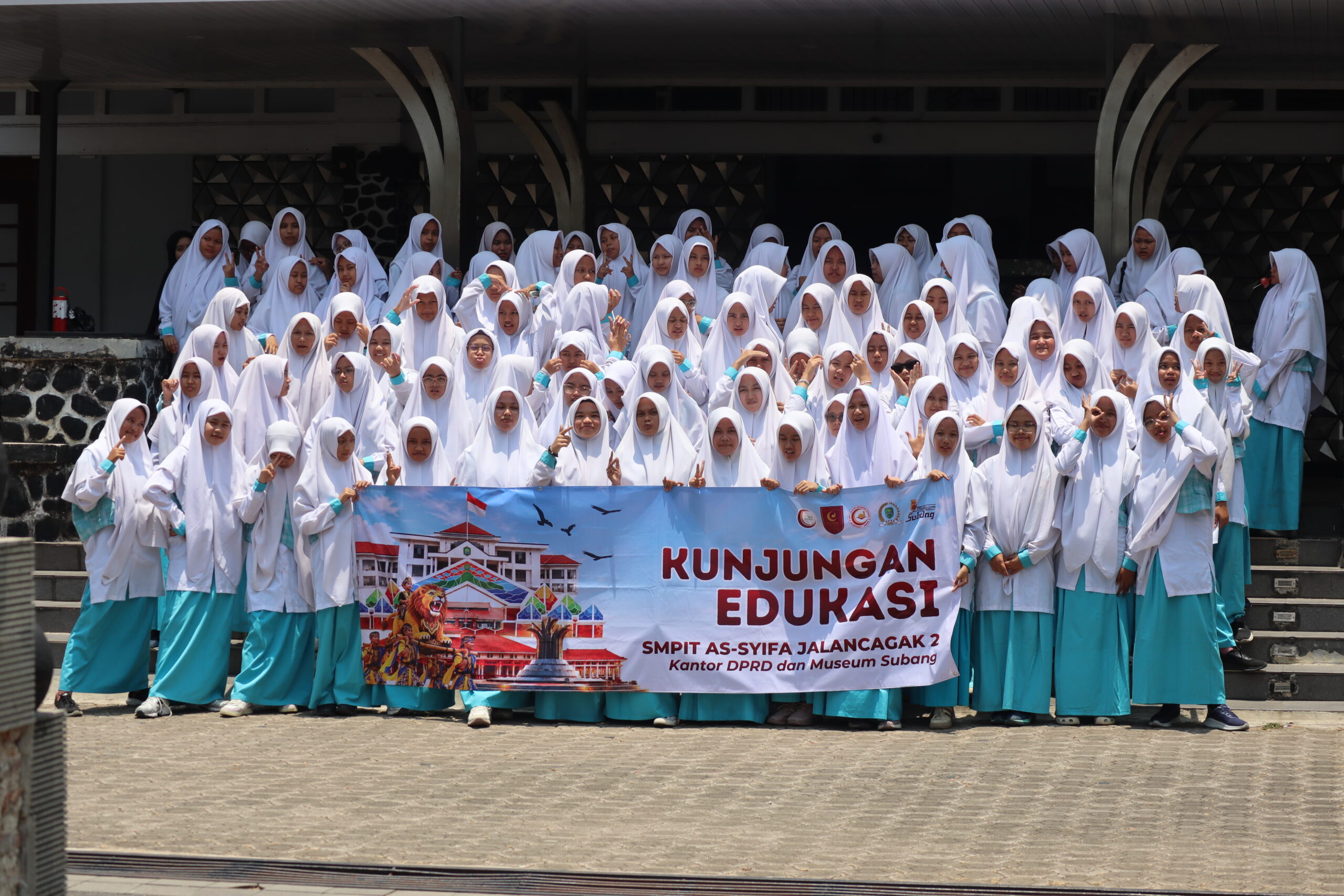 SMPIT As-Syifa Jalancagak 2 Gelar Kunjungan Edukasi ke DPRD dan Museum Subang 9 Kunjungan Edukasi 2026 11 scaled
