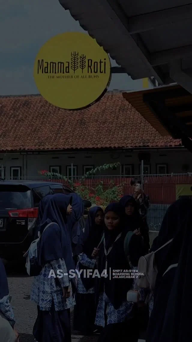 Instagram post from smpitassyifajlc2. This post is in position 1.