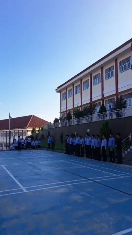 Instagram post from smpitassyifajlc2. This post is in position 1.